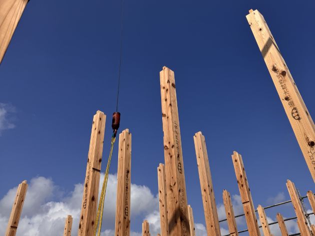 建て方途中の様子